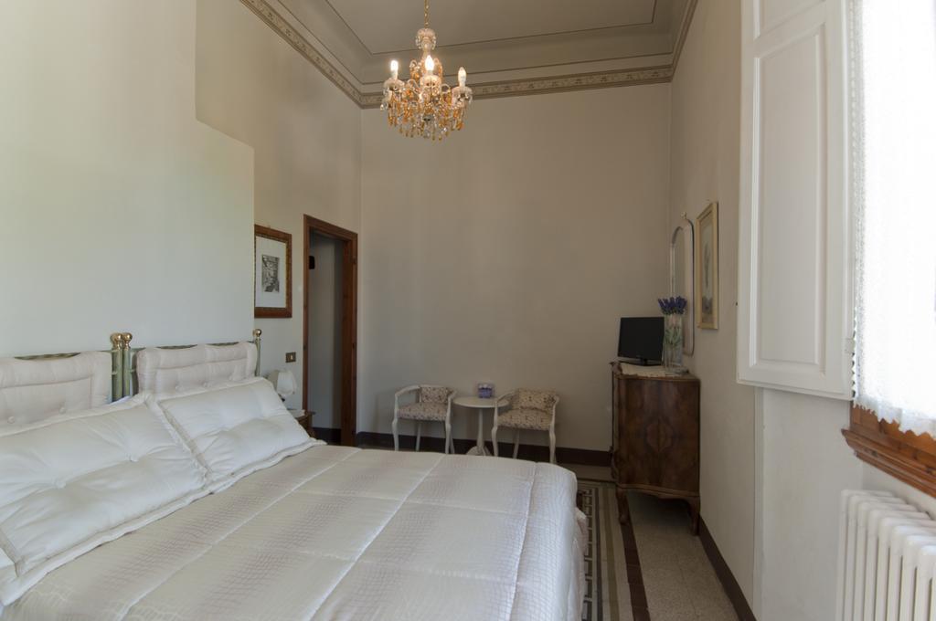 Cosetta Guest House Чертальдо Экстерьер фото